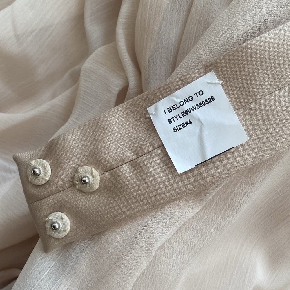 Vera Wang Bridesmaid Chiffon Ruffled Dress in Champagne Color - Picture 10 of 14